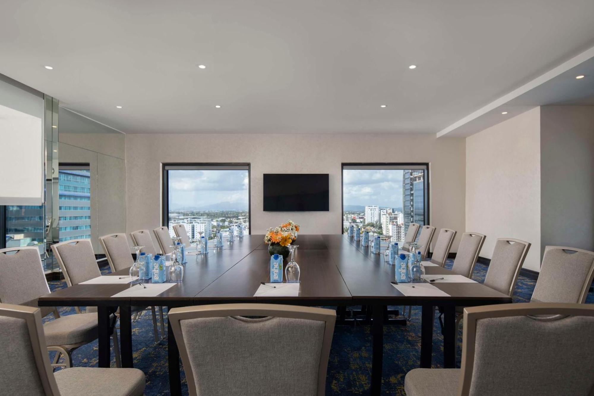 Homewood Suites By Hilton Santo Domingo Exteriör bild