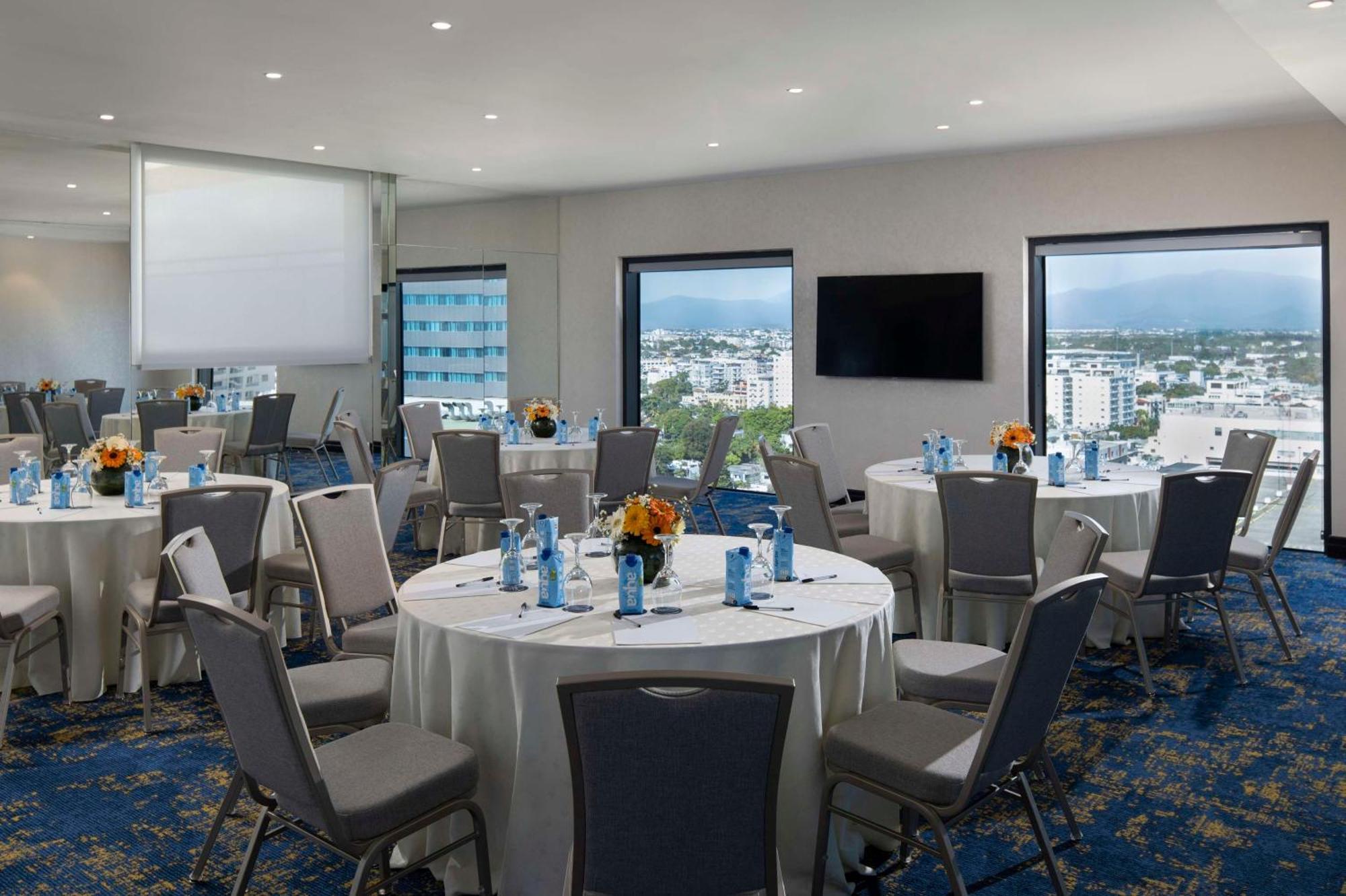 Homewood Suites By Hilton Santo Domingo Exteriör bild