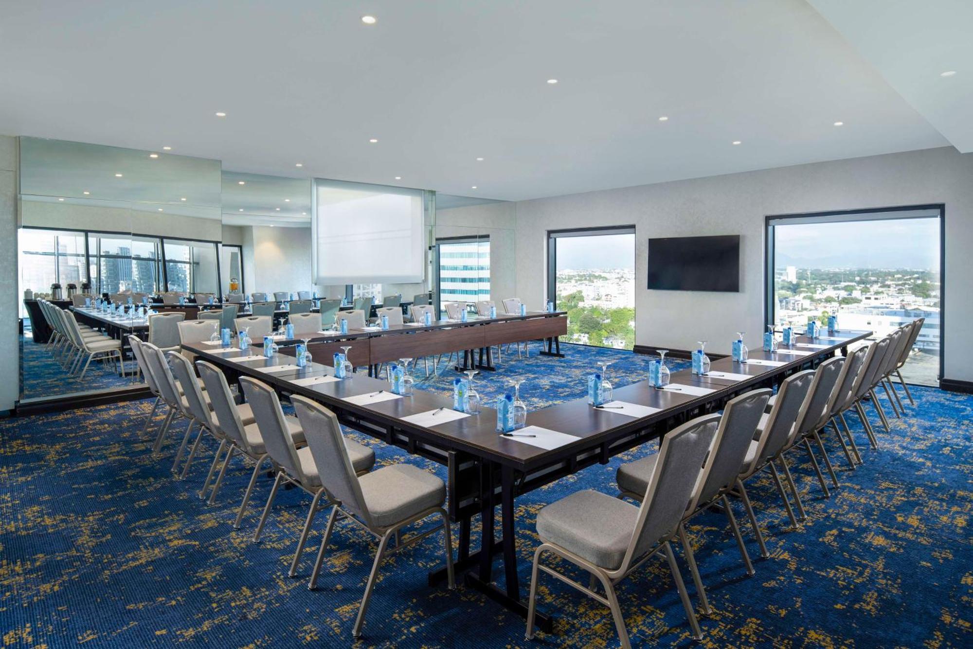 Homewood Suites By Hilton Santo Domingo Exteriör bild